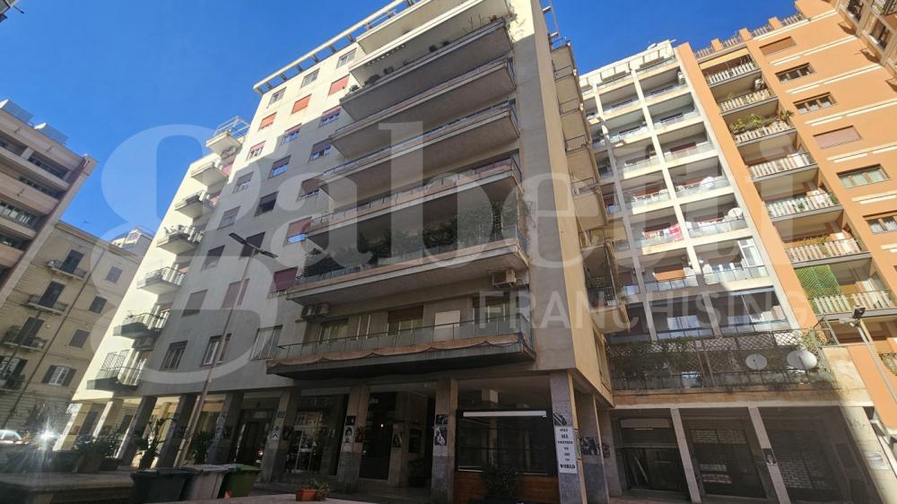 appartamento in vendita a Palermo in zona Libertà