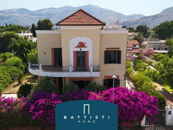 casa indipendente in vendita a Palermo in zona Mondello