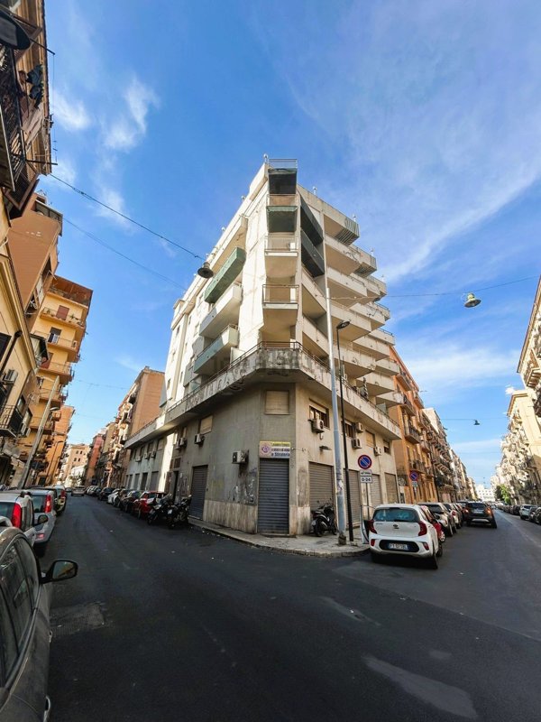 appartamento in vendita a Palermo in zona Oreto