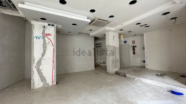 locale commerciale in vendita a Palermo