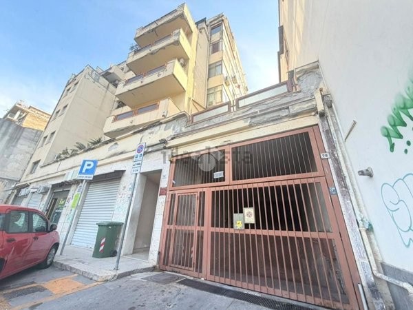 ufficio in vendita a Palermo in zona Noce