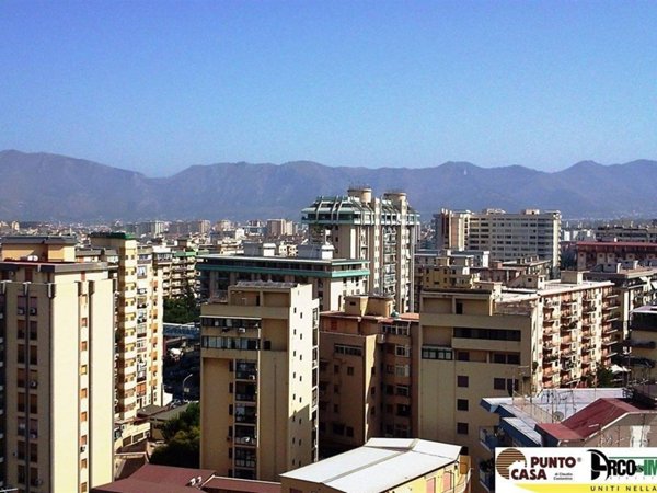appartamento in vendita a Palermo in zona Uditore