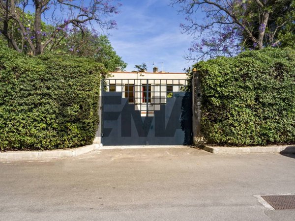 casa indipendente in vendita a Palermo in zona Uditore