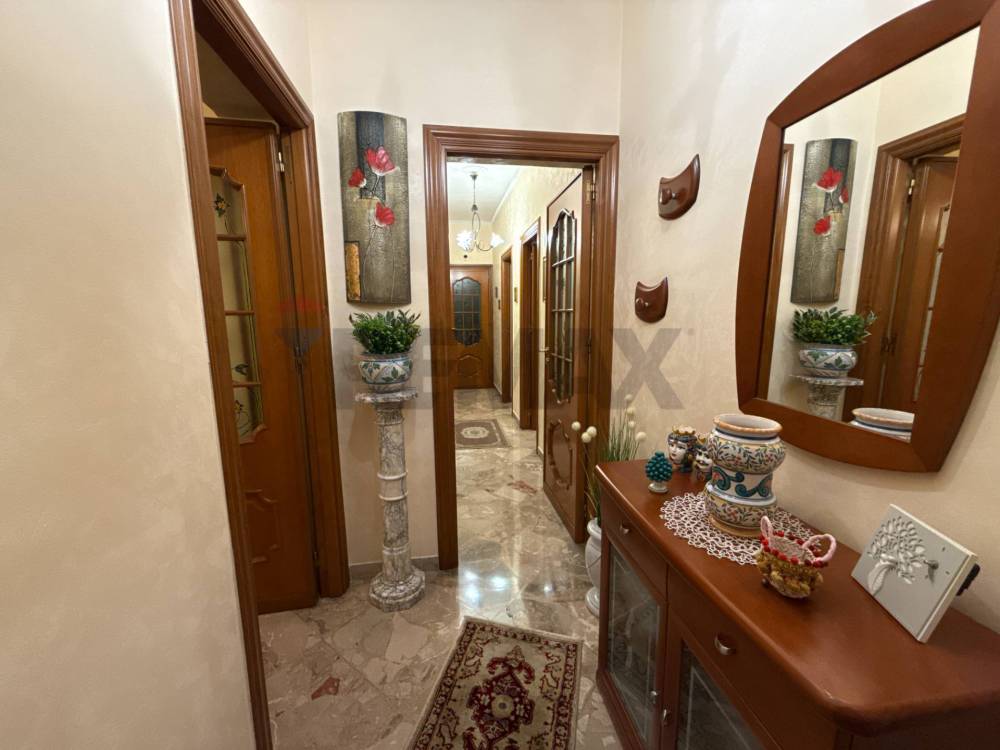 appartamento in vendita a Palermo in zona Chiavelli