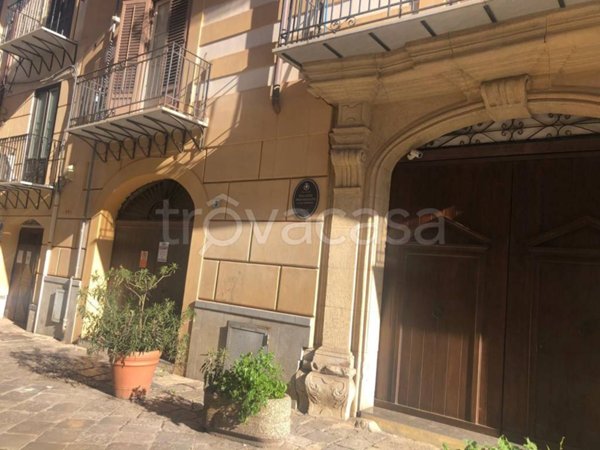 negozio in vendita a Palermo in zona Centro storico