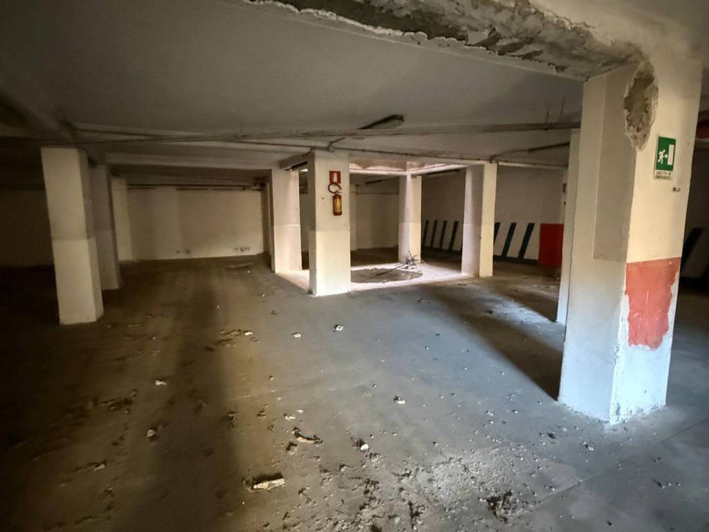 locale commerciale in vendita a Palermo