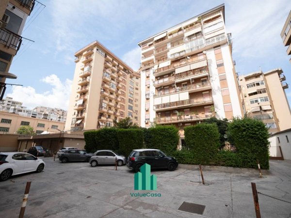 appartamento in vendita a Palermo