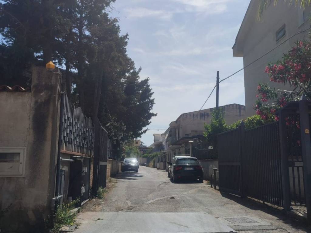 casa indipendente in vendita a Palermo in zona Chiavelli