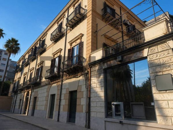 ufficio in vendita a Palermo in zona Libertà