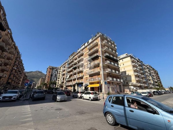 appartamento in vendita a Palermo in zona Montepellegrino