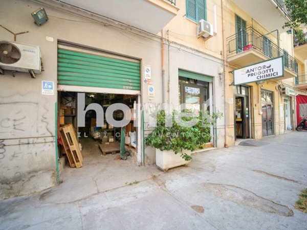 negozio in vendita a Palermo