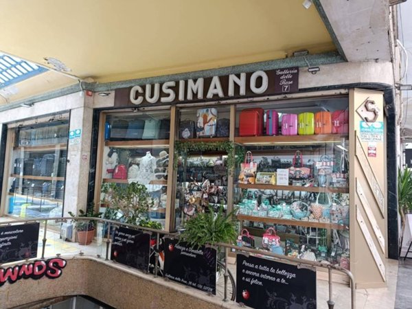 negozio in vendita a Palermo in zona Politeama