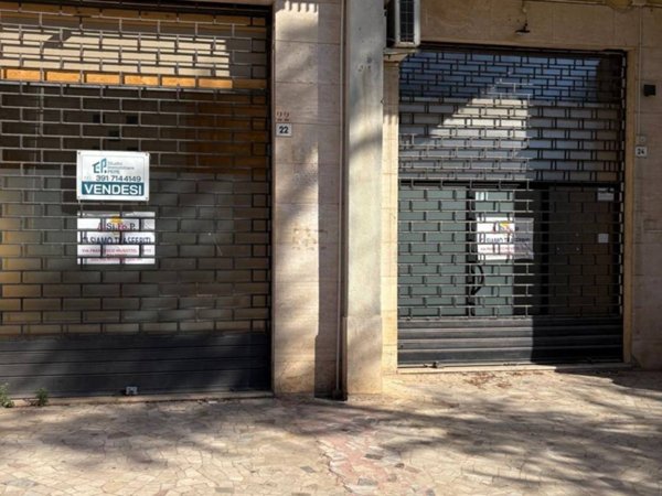 negozio in vendita a Palermo in zona Noce