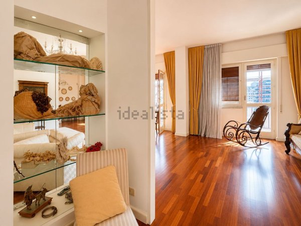 appartamento in vendita a Palermo in zona Libertà