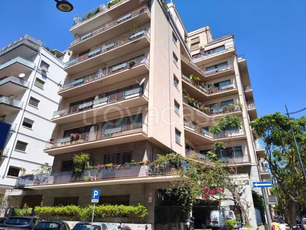 appartamento in vendita a Palermo in zona Libertà