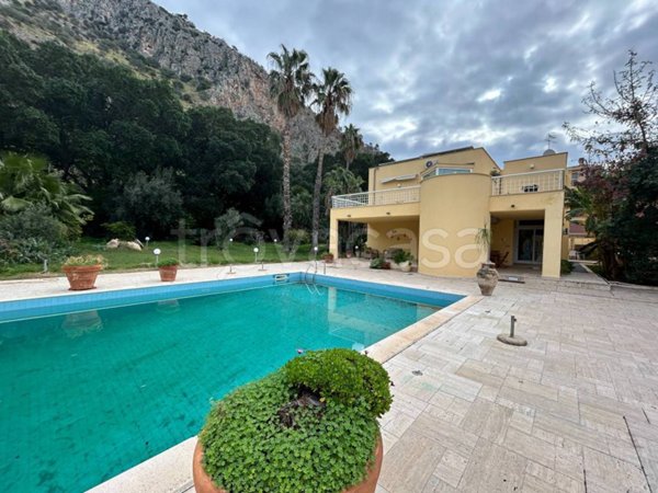 casa indipendente in vendita a Palermo in zona Pallavicino