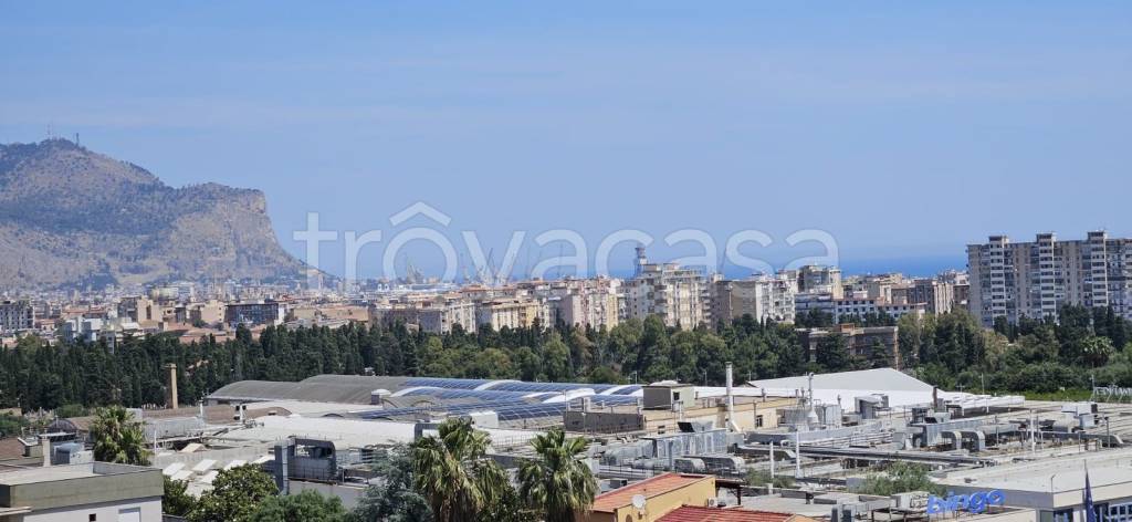 appartamento in vendita a Palermo in zona Oreto