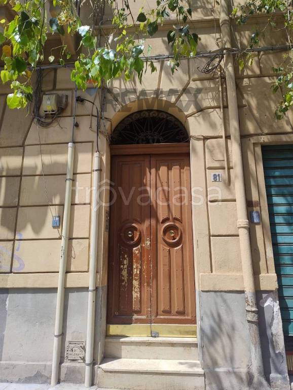 appartamento in vendita a Palermo in zona Zisa