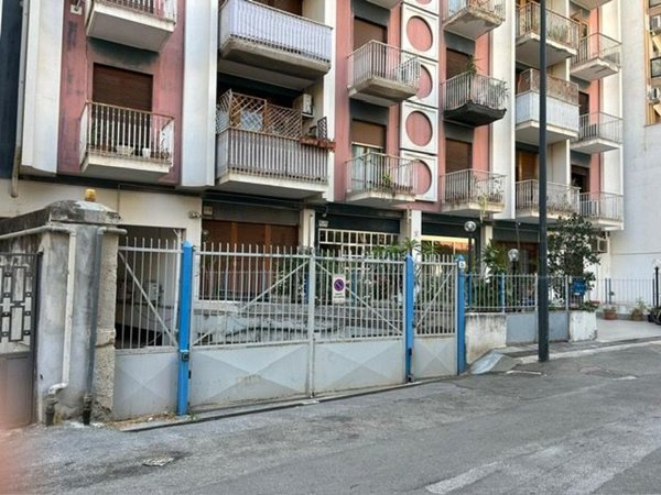 casa indipendente in vendita a Palermo in zona Libertà