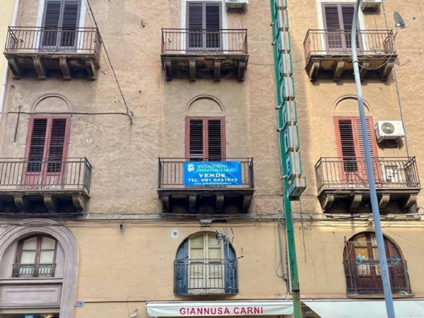 appartamento in vendita a Palermo in zona Zisa