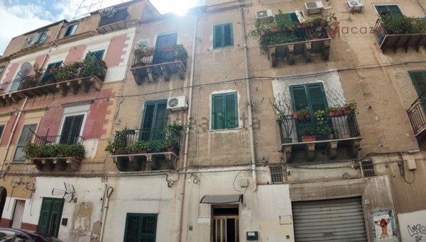 appartamento in vendita a Palermo in zona Montegrappa / Santa Rosalia