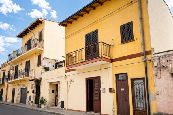 casa indipendente in vendita a Palermo in zona Villagrazia/Falsomiele