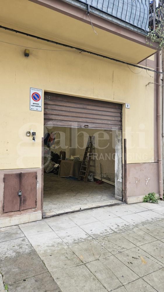 negozio in vendita a Palermo in zona Noce