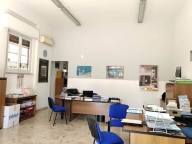 negozio in vendita a Palermo in zona Malaspina/Palagonia