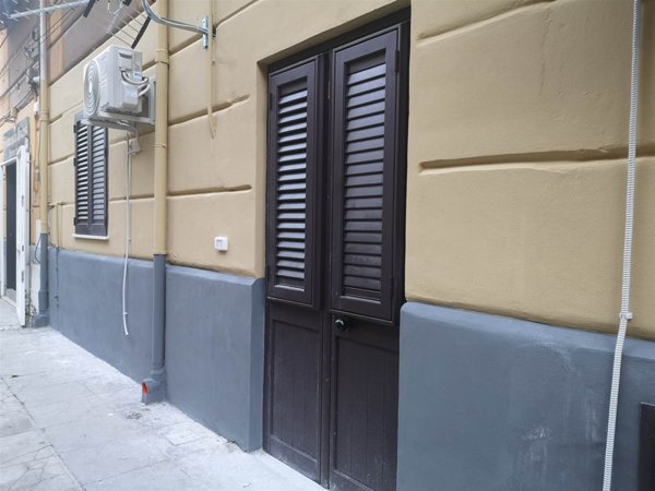 appartamento in vendita a Palermo in zona Zisa
