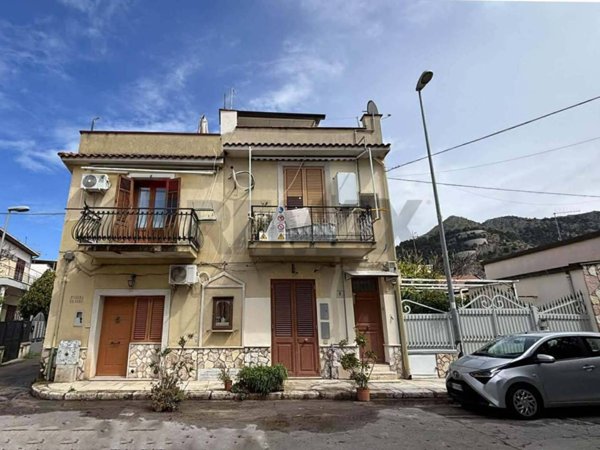 appartamento in vendita a Palermo in zona Mondello