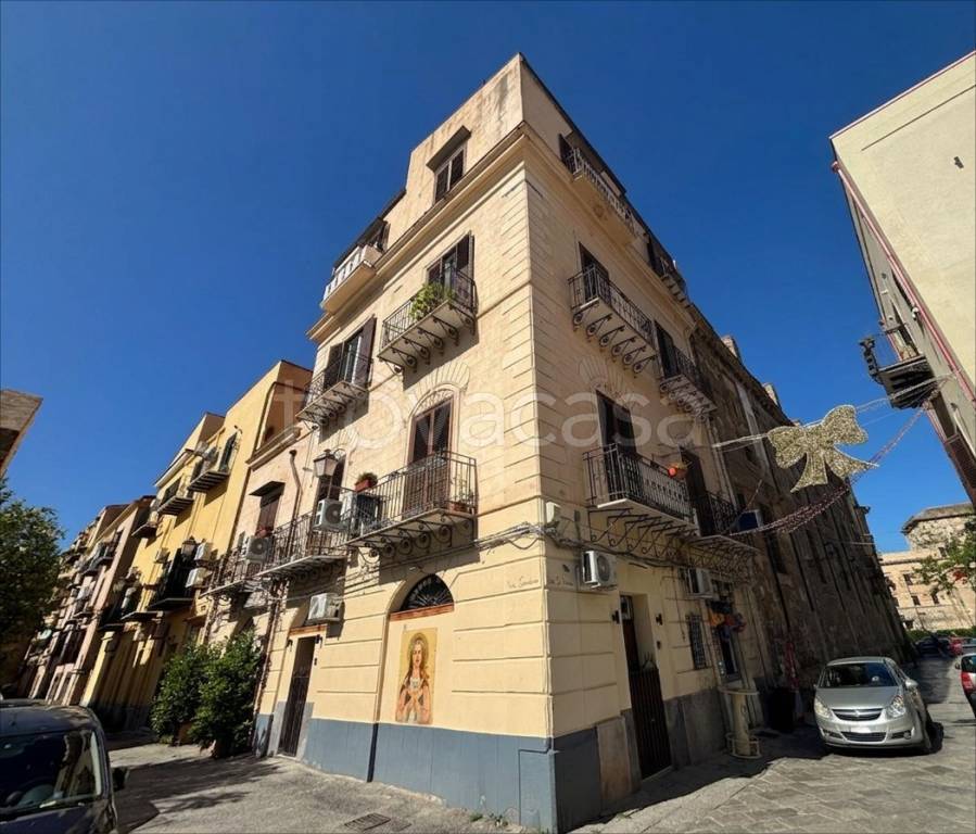 appartamento in vendita a Palermo in zona Centro storico