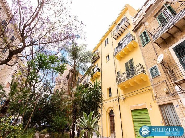 appartamento in vendita a Palermo in zona Zisa