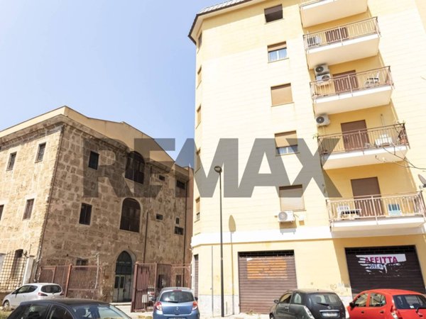 appartamento in vendita a Palermo in zona Montegrappa / Santa Rosalia