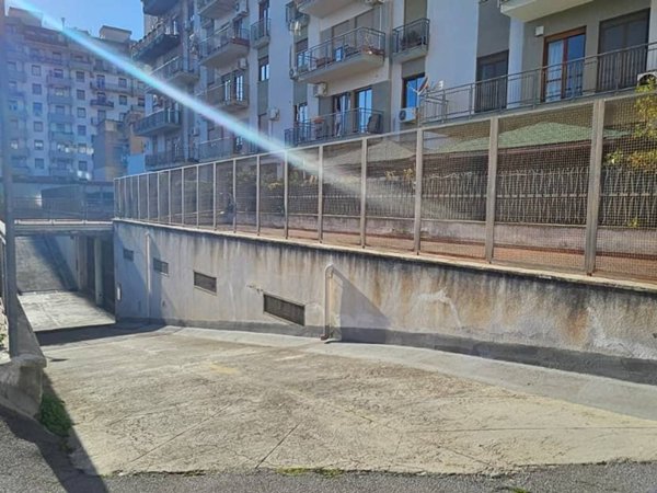 ufficio in vendita a Palermo in zona San Lorenzo