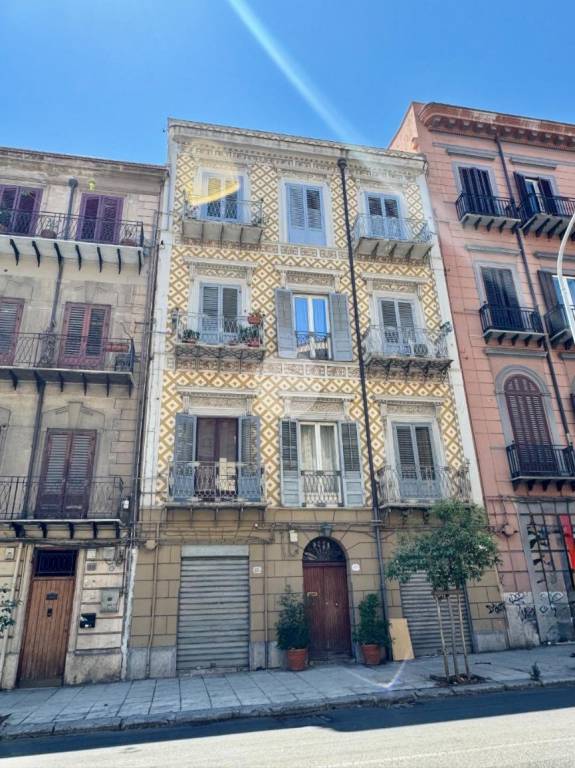 appartamento in vendita a Palermo in zona Zisa