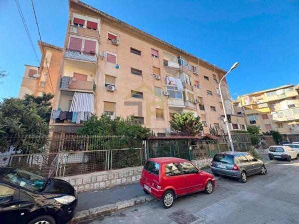 appartamento in vendita a Palermo