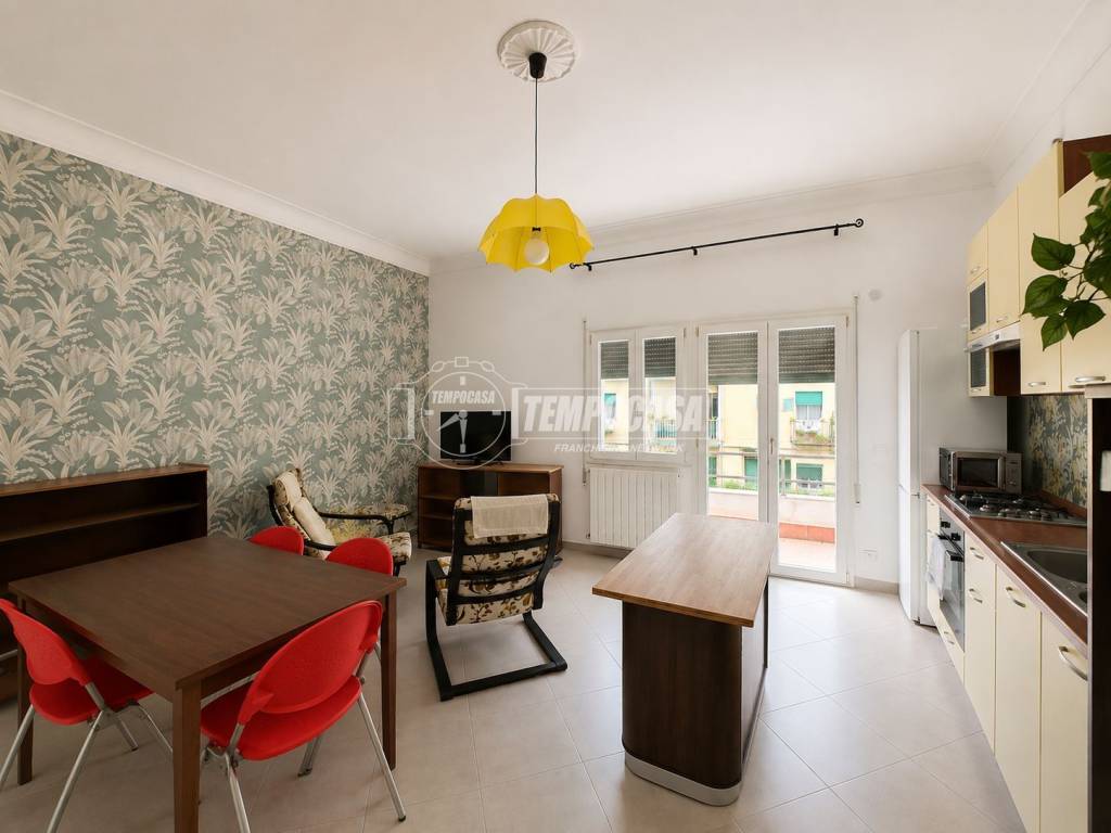 appartamento in vendita a Palermo in zona Malaspina/Palagonia
