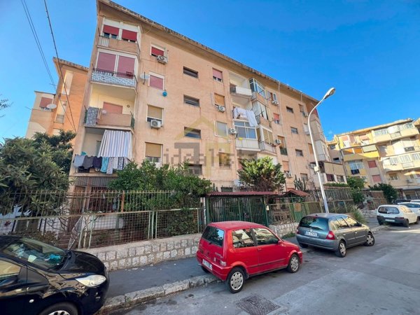 appartamento in vendita a Palermo