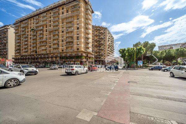 appartamento in vendita a Palermo in zona Malaspina/Palagonia