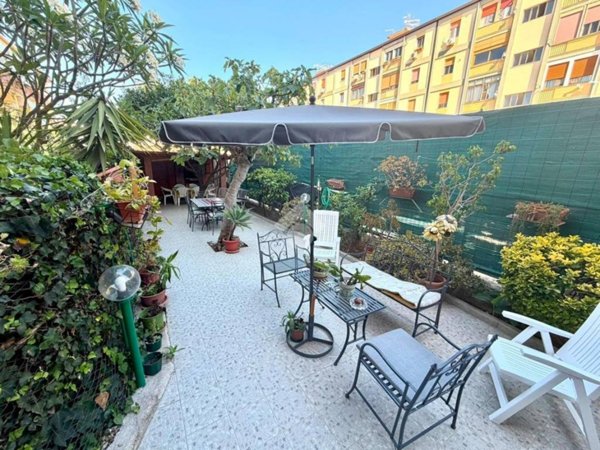 appartamento in vendita a Palermo in zona Zisa