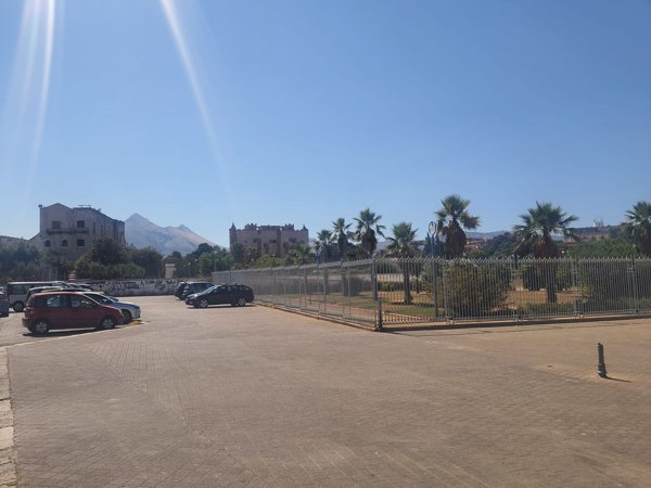 appartamento in vendita a Palermo in zona Zisa