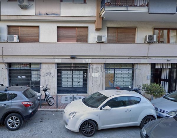 locale di sgombero in vendita a Palermo in zona Libertà