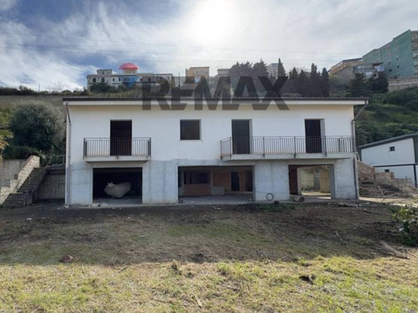 casa indipendente in vendita a Palermo in zona Roccella