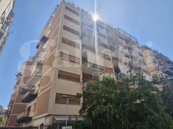 appartamento in vendita a Palermo in zona Libertà