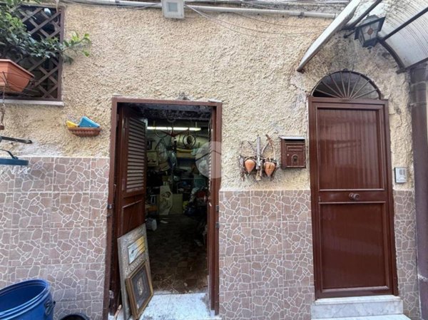monolocale in vendita a Palermo in zona Centro storico