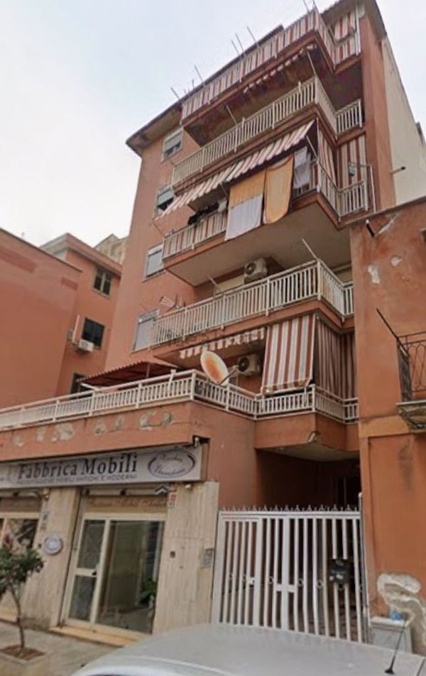 appartamento in vendita a Palermo in zona Zisa