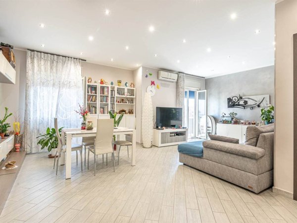 appartamento in vendita a Palermo in zona Roccella