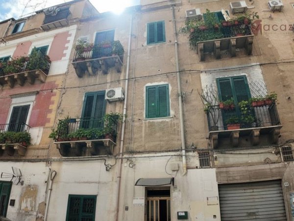 appartamento in vendita a Palermo in zona Montegrappa / Santa Rosalia