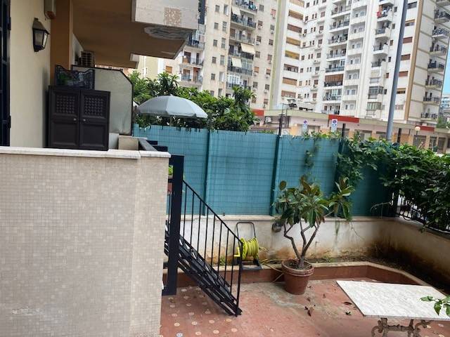 appartamento in vendita a Palermo in zona Libertà