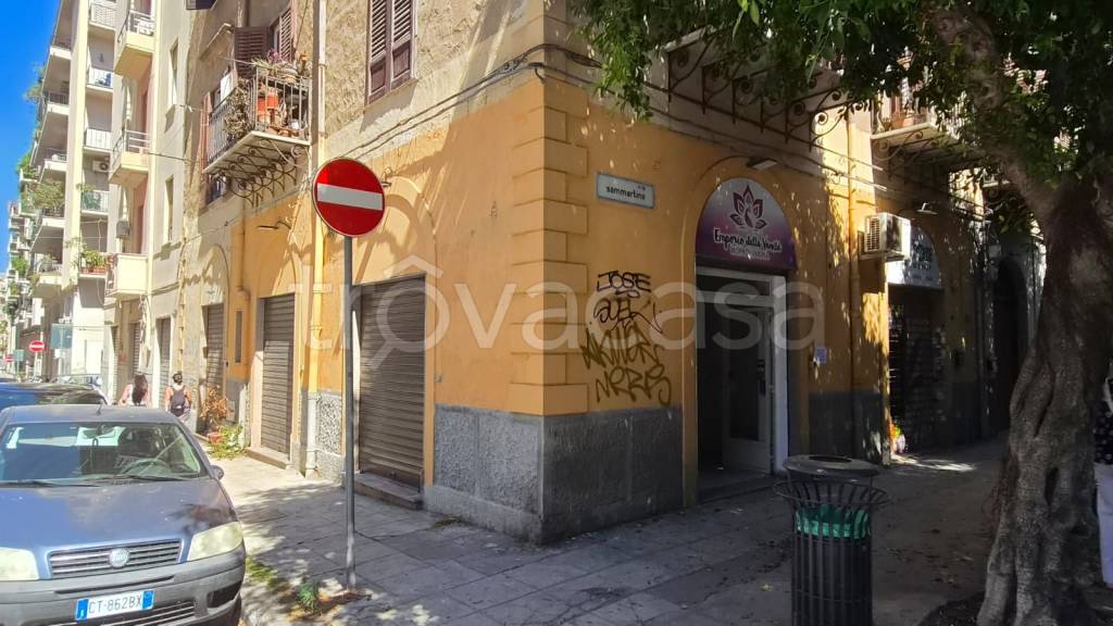 negozio in vendita a Palermo in zona Libertà